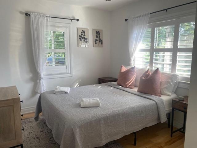 Clearbrooke Gem- Bright Private Bedroom Close To Yyz Toronto Exterior photo